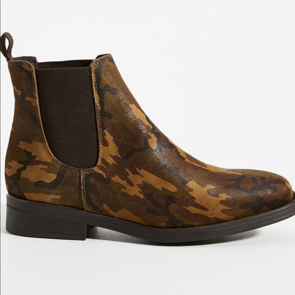 Anthropologie Jacinta Chelsea Boot (Brand new)